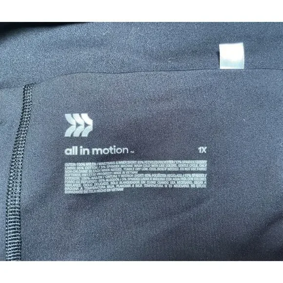 All In Motion Woven High-Rise 2-in-1 Run Shorts 3" Womens Size 1X Black - Picture 4 of 6